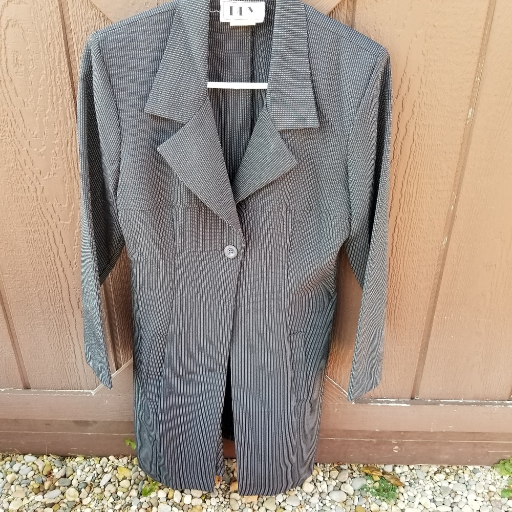 DBY 90s Trench One Button Blazer Black Pinstripe Sz 7 (Med)